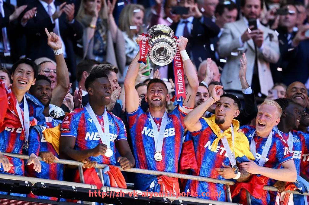 爱游戏体育官网-英超年薪最高球员合约揭秘与市场影响分析 爱游戏体育官网-英超年薪最高球员合约揭秘与市场影响分析